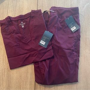 NWT med couture jogger scrub set